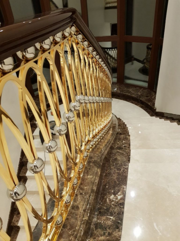 Лестницы, перила из нержавеющей стали