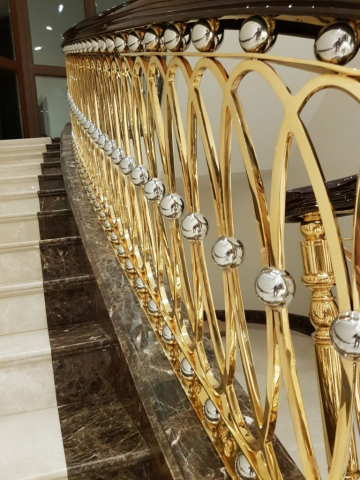 Лестницы, перила из нержавеющей стали